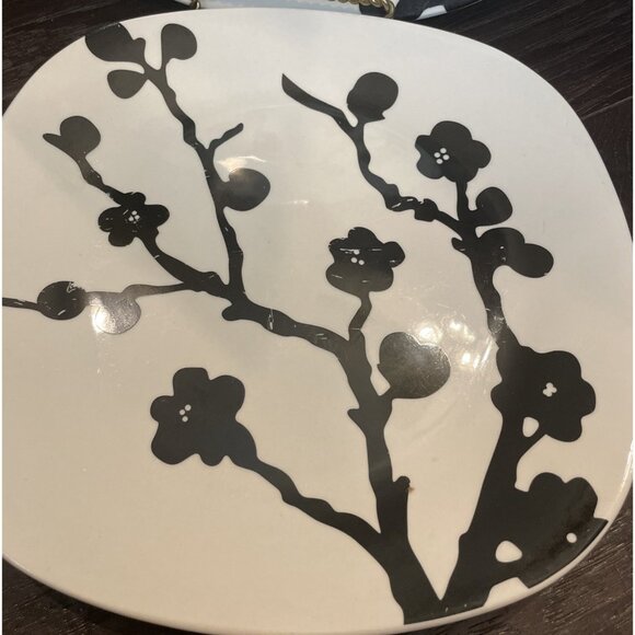Roscher Square Dinner Plate Black White Floral Branch Set Of 2 Stoneware Cottage - Picture 3 of 5